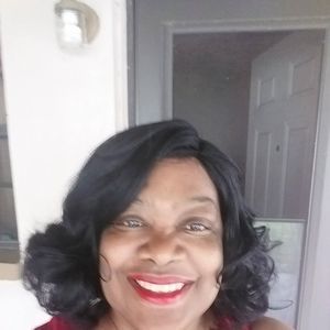 Meet your Posher, Nina